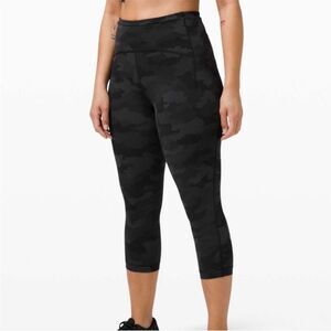 lululemon swift speed  Camo High-Rise Crop Pants 21” size 0